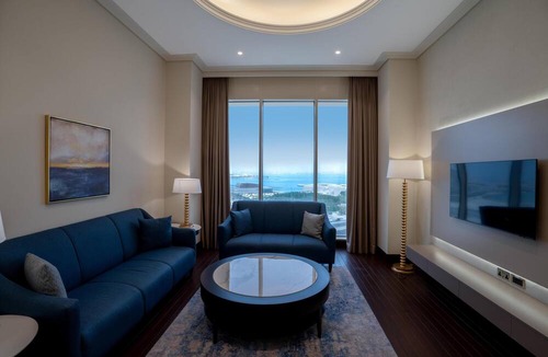 Diplomatic Area Hotel | The Diplomat Radisson BLU Hotel, Residence & Spa