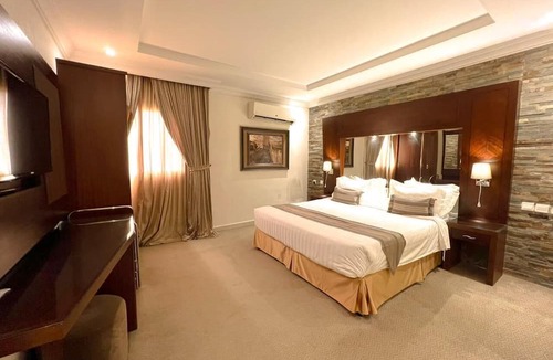 Sari Street Hotel | loren serviced Apartment Alslamah