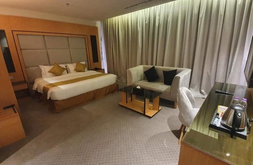 Jeddah Hotel | Al Rayyan Tower