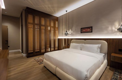 Medina Apartment | Atrah Spacious 3BR Family Stay + Maid's Room