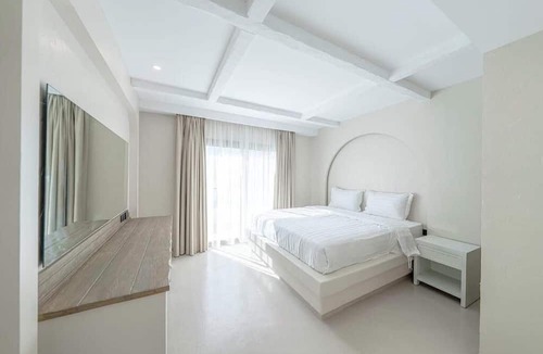 King Abdul Aziz Road Villa | Mabat Jasmine Greek Villa 4BR 583 Villa2