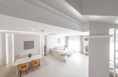 King Abdul Aziz Road Villa | Mabat Jasmine Greek Villa 4BR 583 Villa1