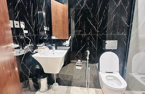 Al Bawadi Apartment | AlMohajer Serviced Apartments Airport