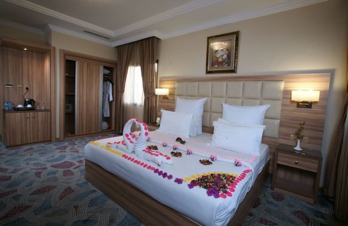 Al Faisaliyah Hotel | Roshan Al Azhar Hotel