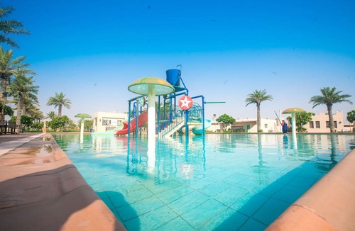 Dhahran Resort | La Fontaine Le Lac Resort