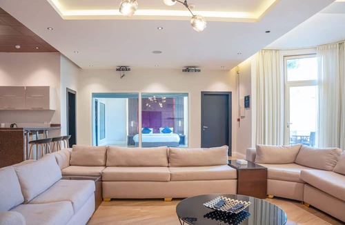 Riyadh Ski Chalet | Arjanpark resort