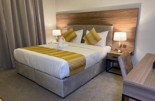 Al Faisaliyah Apartment | البيت الحيوي للشقق المخدومة