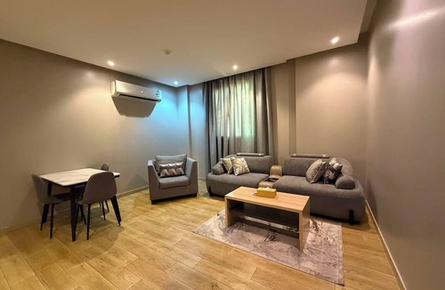 Al Malaz Apartment | السعاده سويت للشقق المخدومه