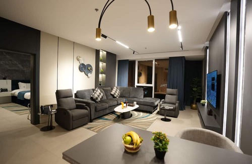 Qurish Street Apartment | Casablanca Elite