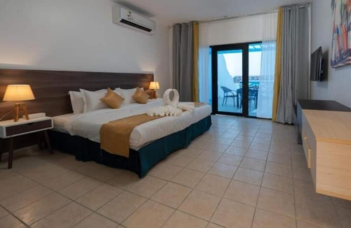 Durrat Al-Arous Ski Chalet | La Fontain lagoon resort
