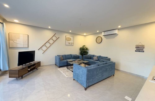 Dhahban Villa | Al Shawq Chalets