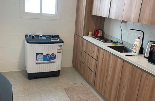 Al Faisaliyah Apartment | 2-bedroom apartment in fabulous city centre Jeddah with secured gates.