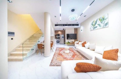 Qurish Street House | Orvana Marina