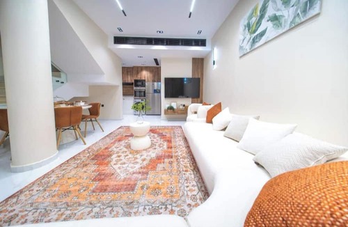Qurish Street House | Orvana Marina