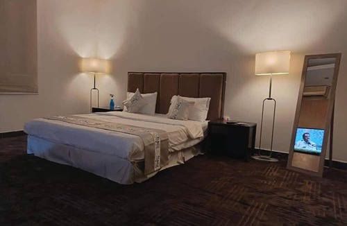 Riyadh Apartment | Quiet Rooms 11