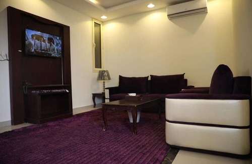 Riyadh Apartment | Quiet Room 6