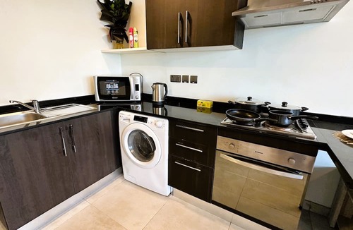 Al Hoora Apartment | Best Apartment, Swimming Pool + Sauna + Gym + Full Kitchen + WIFI