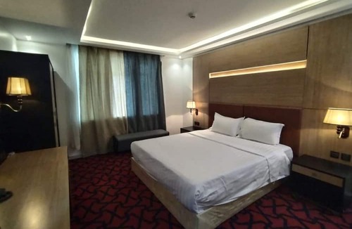 King Abdul Aziz Road Apartment | Jeddah Grand Beach