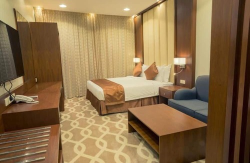 Unaizah Apartment | Ninety Two