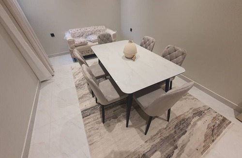 Abha Apartment | 3-bedroom apartment in - Abha/Un piso en Abha - Arabia Saudí- Hablamos español.