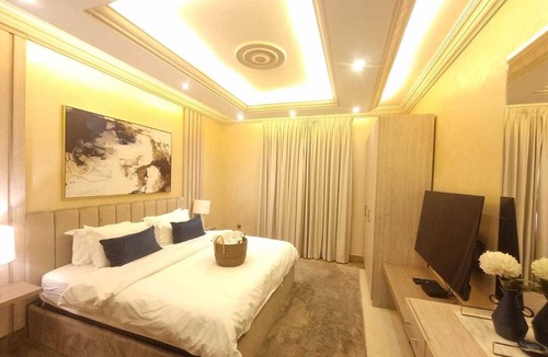 King Abdul Aziz Road Apartment | Hometel Khozama Jed