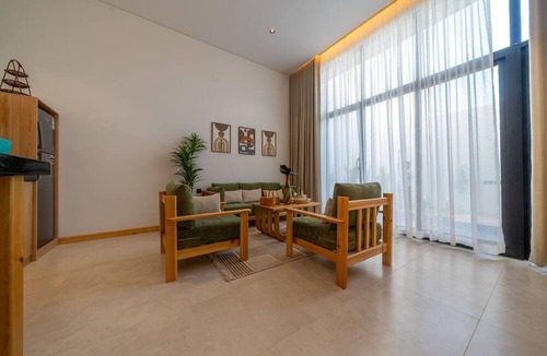 Dhahban Ski Chalet | skyline chalet
