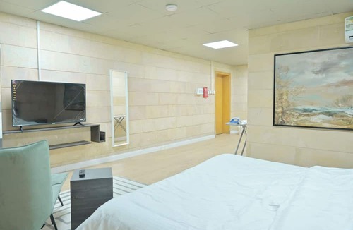 Dammam Apartment | Modern Apartments w Central Location - Ather