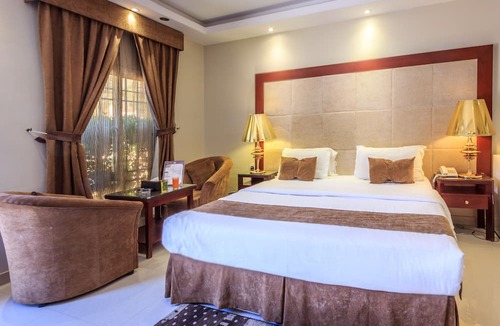 Jirubah Apartment | Al MuhaidbResidence For holiday homes Al Hada - Economic