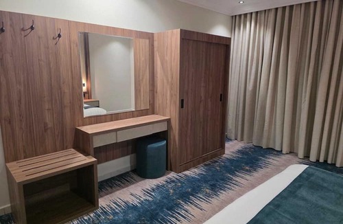 Hera Street Hotel | Julanar Alsharq Suites