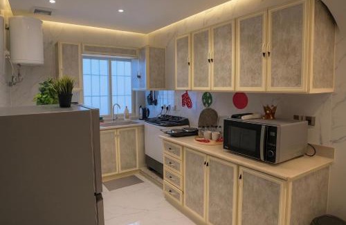 Al Ulaya Apartment | Three Rooms Family Apartment in Heart of Olaya