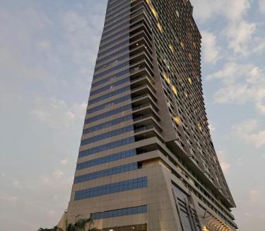 Ash Shati Apartment | برج داماك الكورنيش الجناح اليوناني Damac jeddah Tower