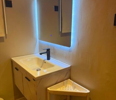Al Izdihar Apartment | غرفة وصاله فندقيه فاخره