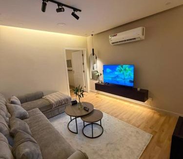 Al Khobar Apartment | شقة غرفة وصالة
