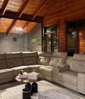Abha Ski Chalet | اكواخ لاكجري ابها 4