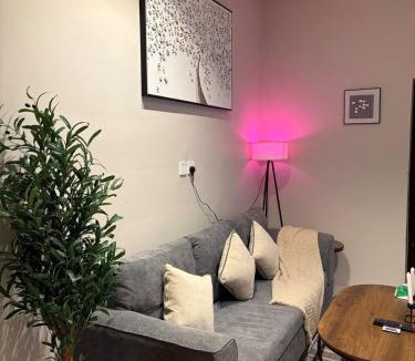 Tabuk Apartment | غرفة بصالة انيقة