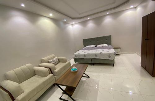 Al Kura Apartment | شقة غرفة نوم واسعة ودورة مياه في الحمدانية j7