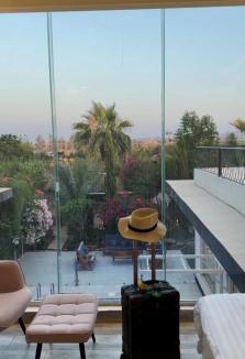 As Suwayfilah Villa | منتجع سرايا ديور