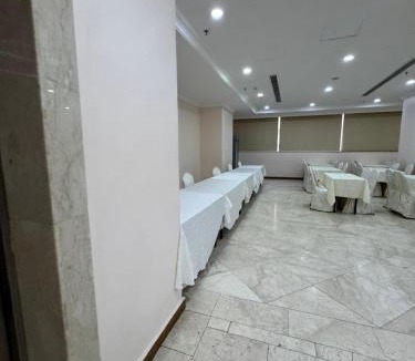 Jomaiza Hotel | Vivian Hotel AlJummayza