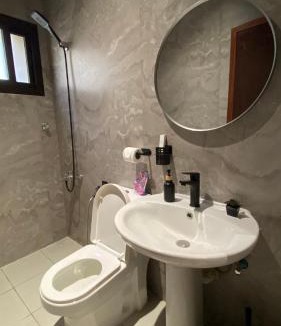 Dhahran Apartment | Lovely-1 مكوونه من غرفتين نوم وصاله