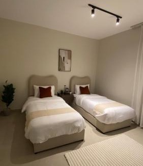 Dhahran Apartment | Lovely-1 مكوونه من غرفتين نوم وصاله