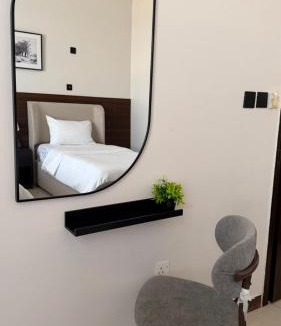 Dhahran Apartment | Lovely-19 مكونه من غرفتين نوم وصاله
