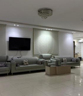 Al Kura Ski Chalet | فلة وشاليه ابحر الشمالية