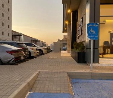 Tabuk Apartment | شقة مودرن صالة وغرفة دخول ذاتي