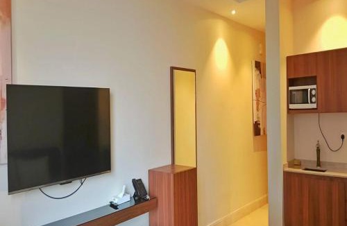 Ash Shati Hotel | المهاجر للشقق المخدومة بالكورنيش