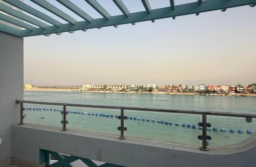 Dhahban Resort | البرادايس لاقون جناح ماريس- للعائلات