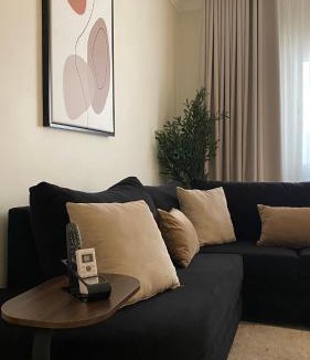 Dhahran Apartment | Lovely-4 مكونه من غرفتين نوم وصاله