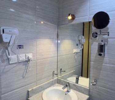 Ad Diyafah Hotel | فندق شعاع النزهة - مكة المكرمة
