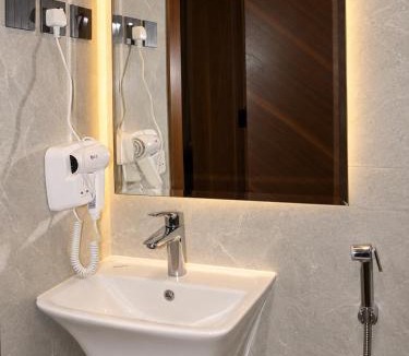 Al Mahdiyah Apartment | Roof moon