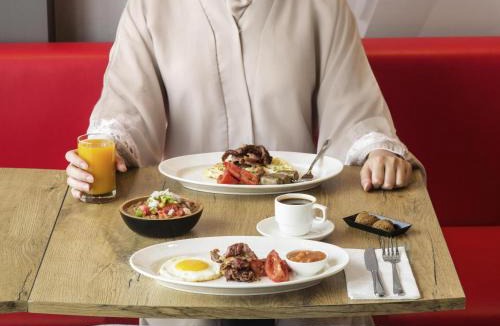 King Abdul Aziz Road Hotel | Ibis Jeddah Malik Road