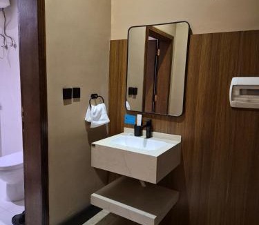Sari Street Apartment | Studio Al-Rawda neighborhood near King Abdul Aziz Rd